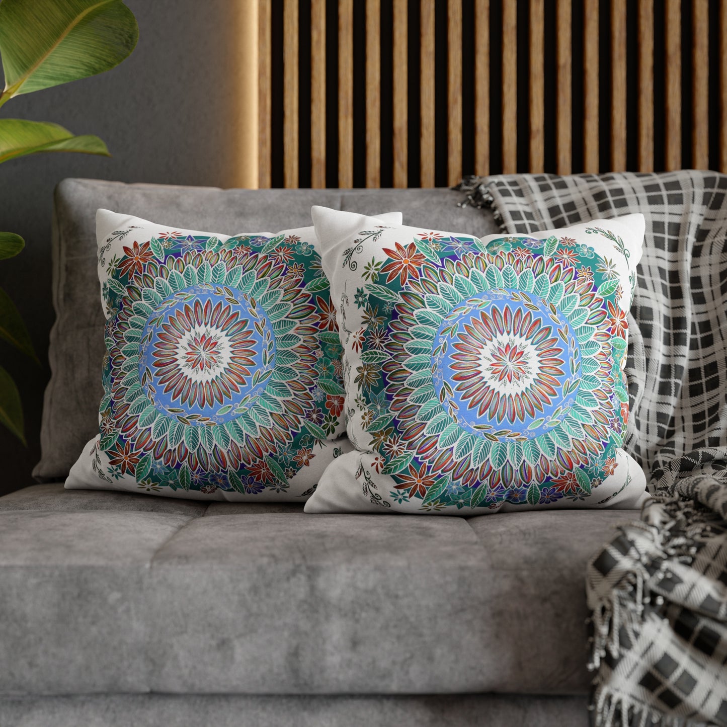 "Mandalavida Blanka" Dreamcatcher Pillow Cover