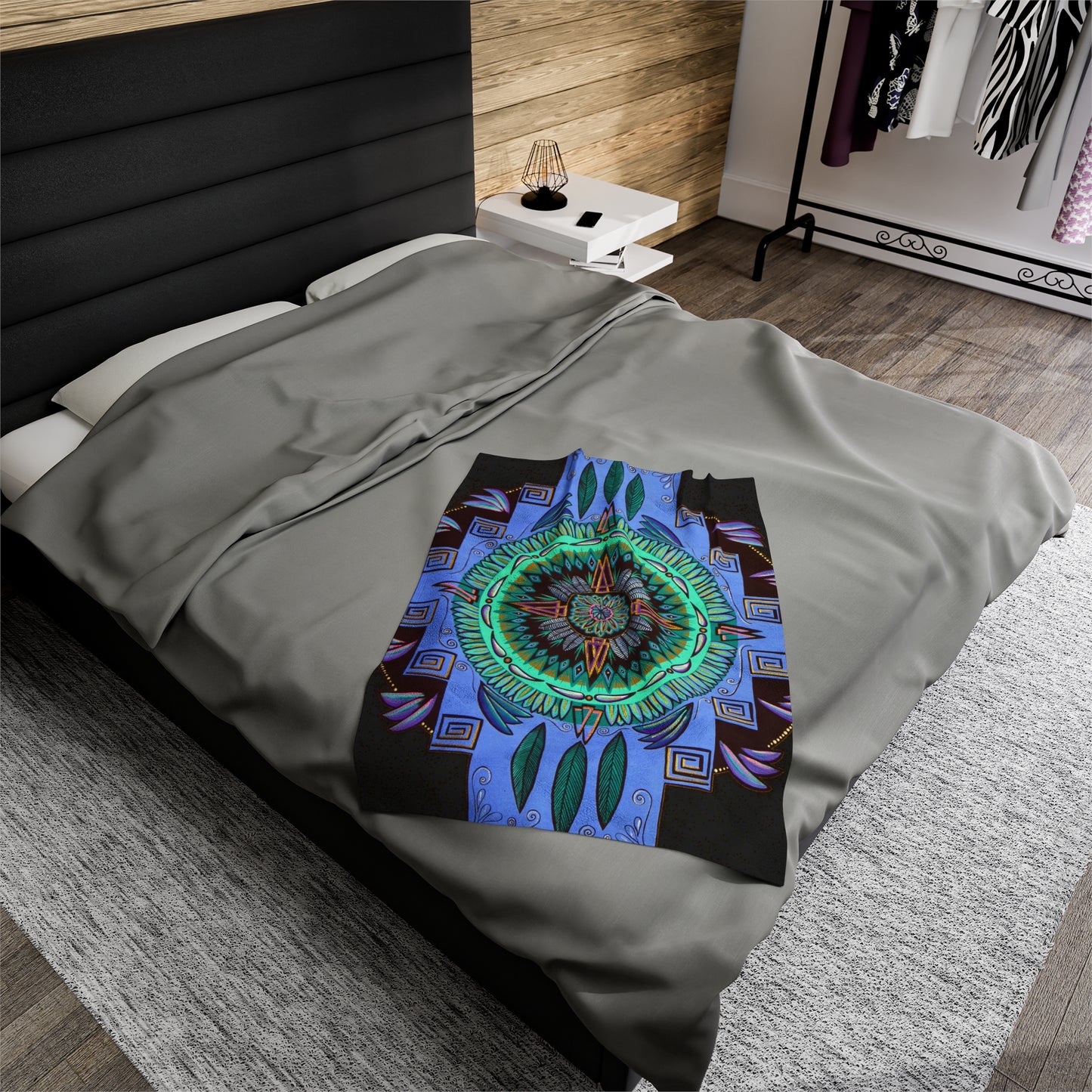 "Plumachakana" Dreamcatcher Blanket